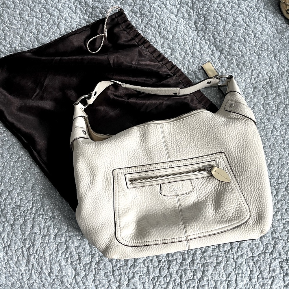 Coach white purse gently used.